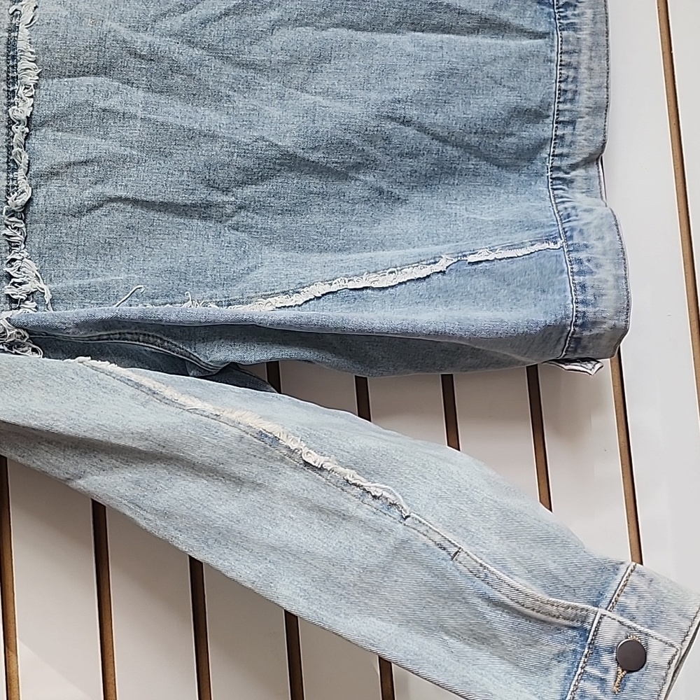 Savanna Jane Jean Jacket with Studs - Picture 5 of 5